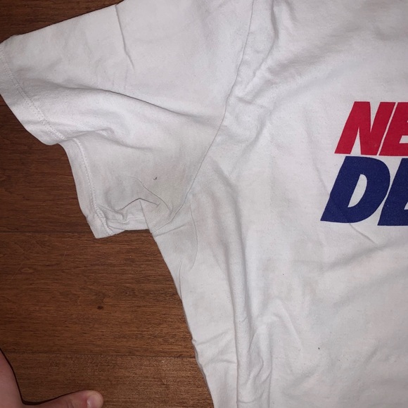 📦 Moving Sale - 4/20$ 📦 Nike T-shirt - Picture 4 of 5